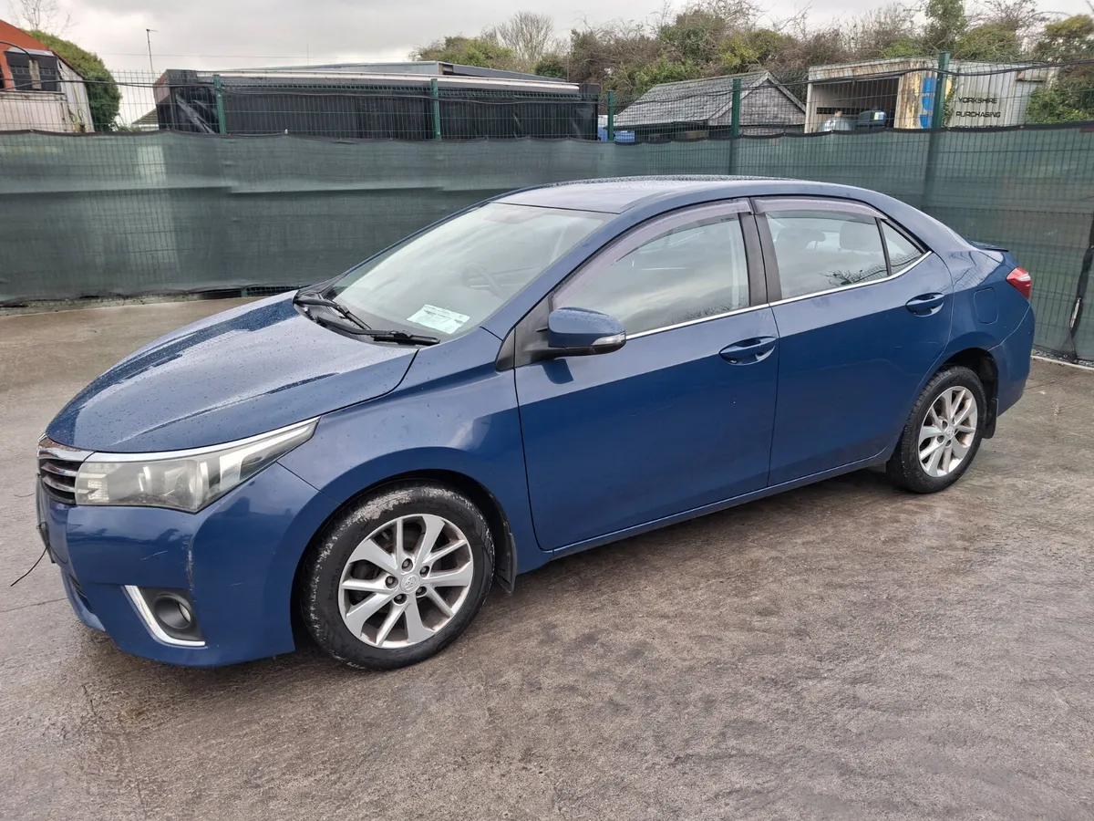 2014 Toyota Corolla  Luna  1.4 Diesel - Image 2