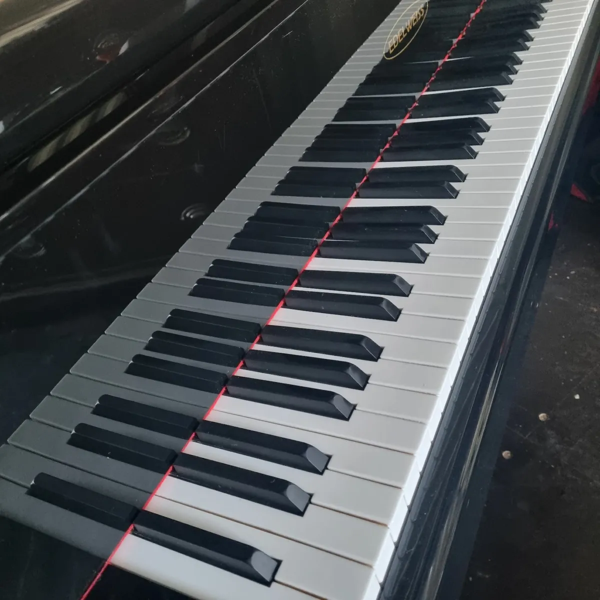 EDELWEISS G52 BABY GRAND PIANO - Image 3