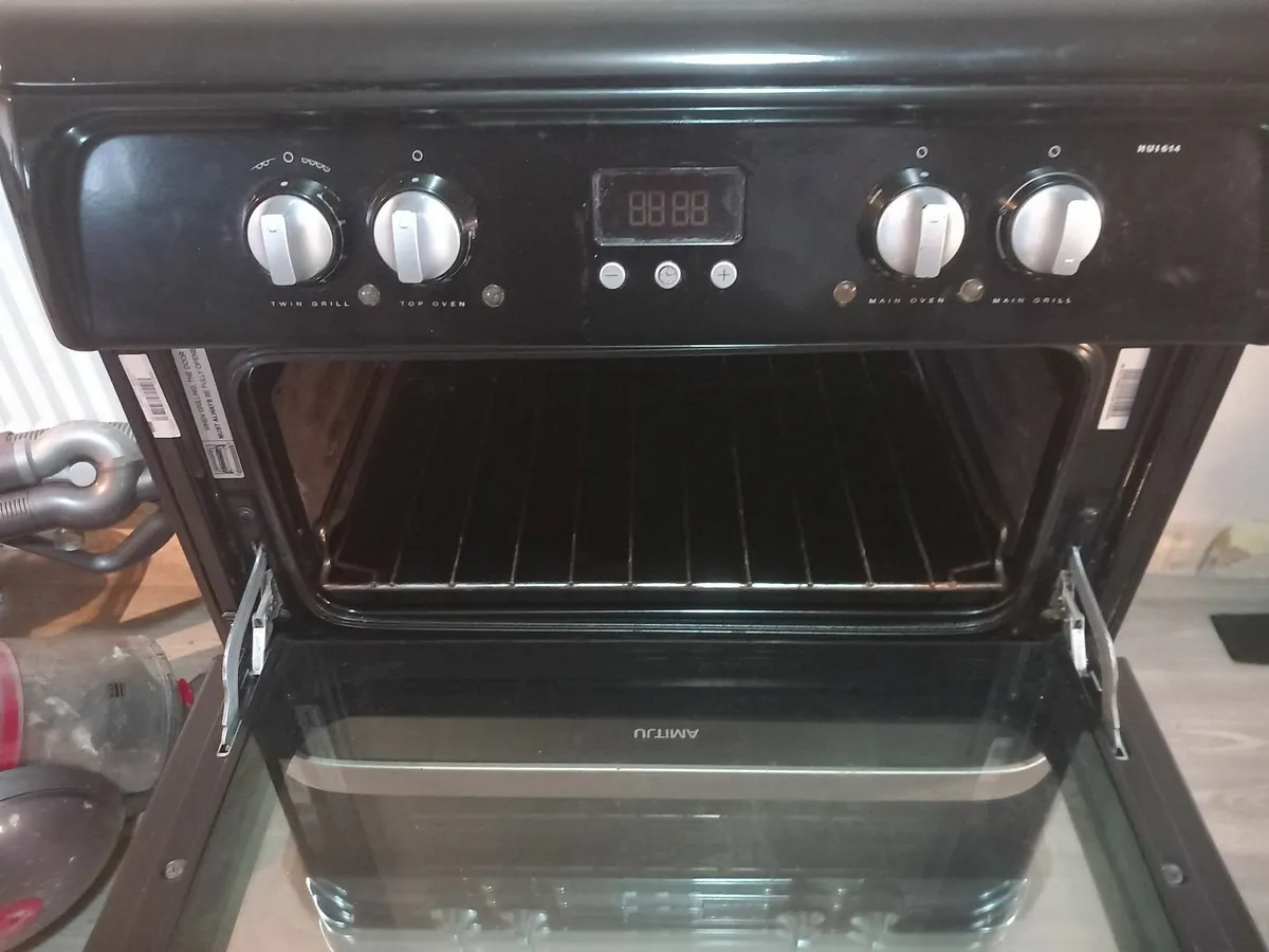 COOKER - HOT POINT CERAMIC COOKER OVEN - Image 3