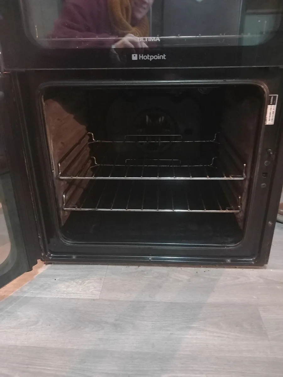 COOKER - HOT POINT CERAMIC COOKER OVEN - Image 4