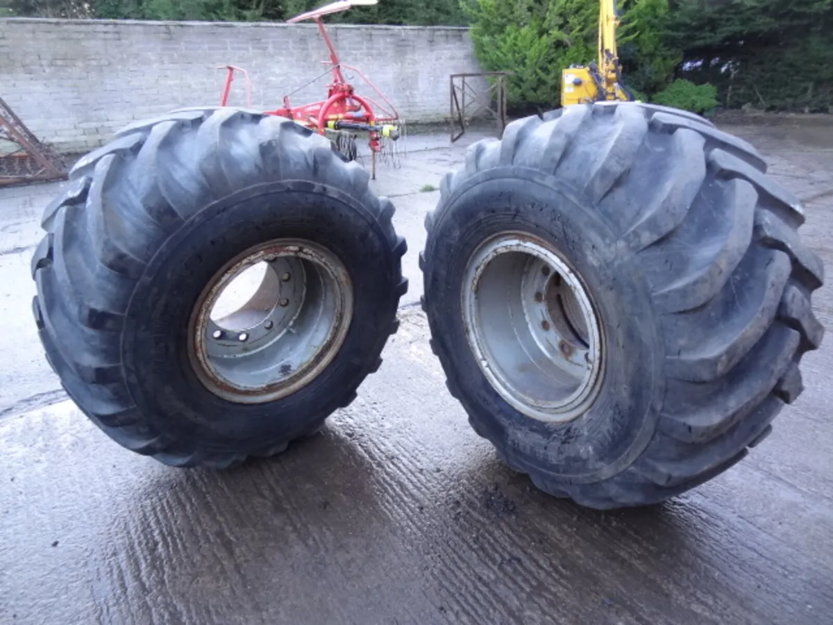 Alliance 48x25.00-20 Wheels - Image 1