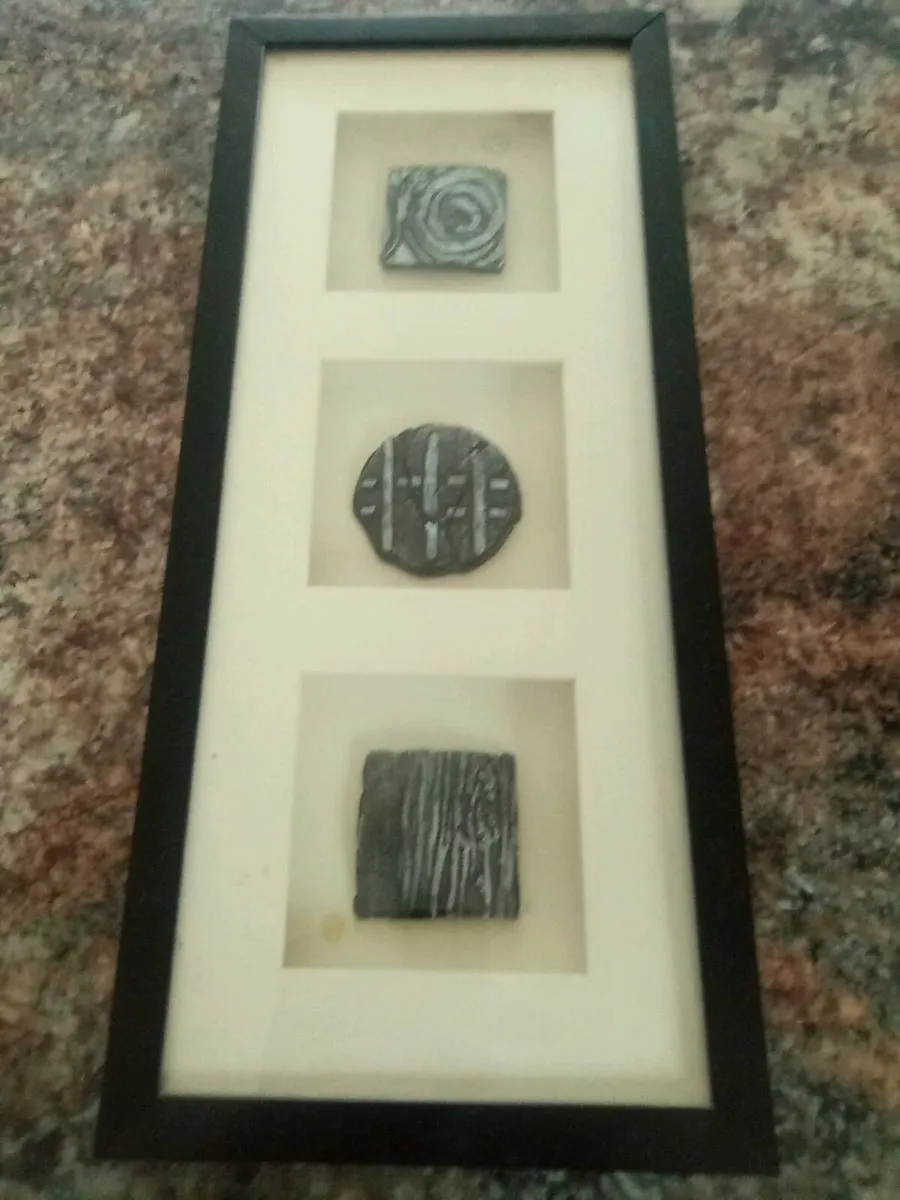 PICTURE.  FRAME. AS.  SHOWN. - Image 2