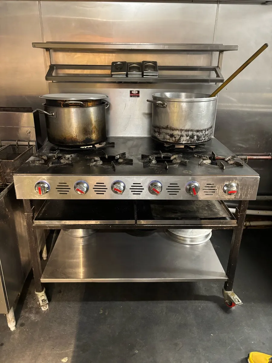 Gas cooker restaurant - Image 1