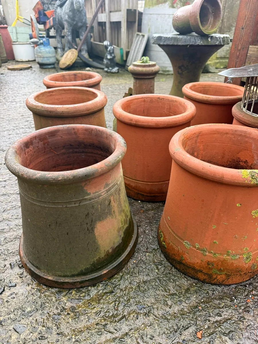 Terracotta clay 12 inch chimney pots - Image 3