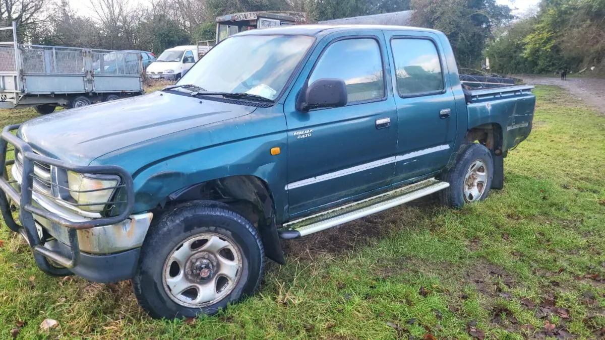 Toyota hilux ln165 - Image 2