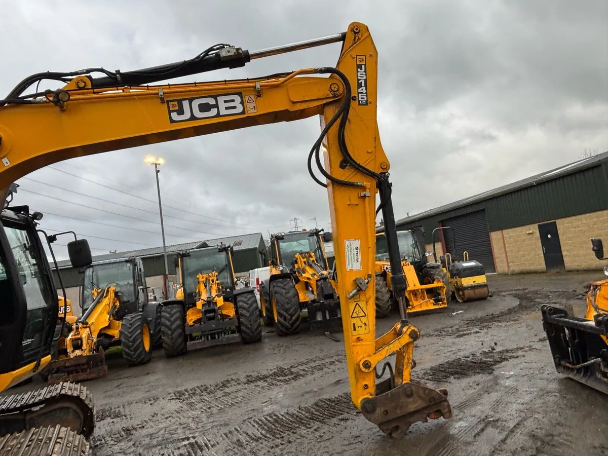 2015 JCB JS145LC - Image 3