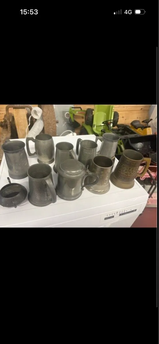 Lot of pewter and brass tankards - Image 2