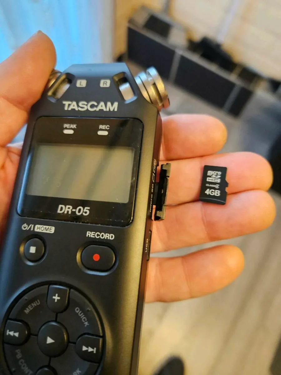 Tascam DR 05 - Image 2