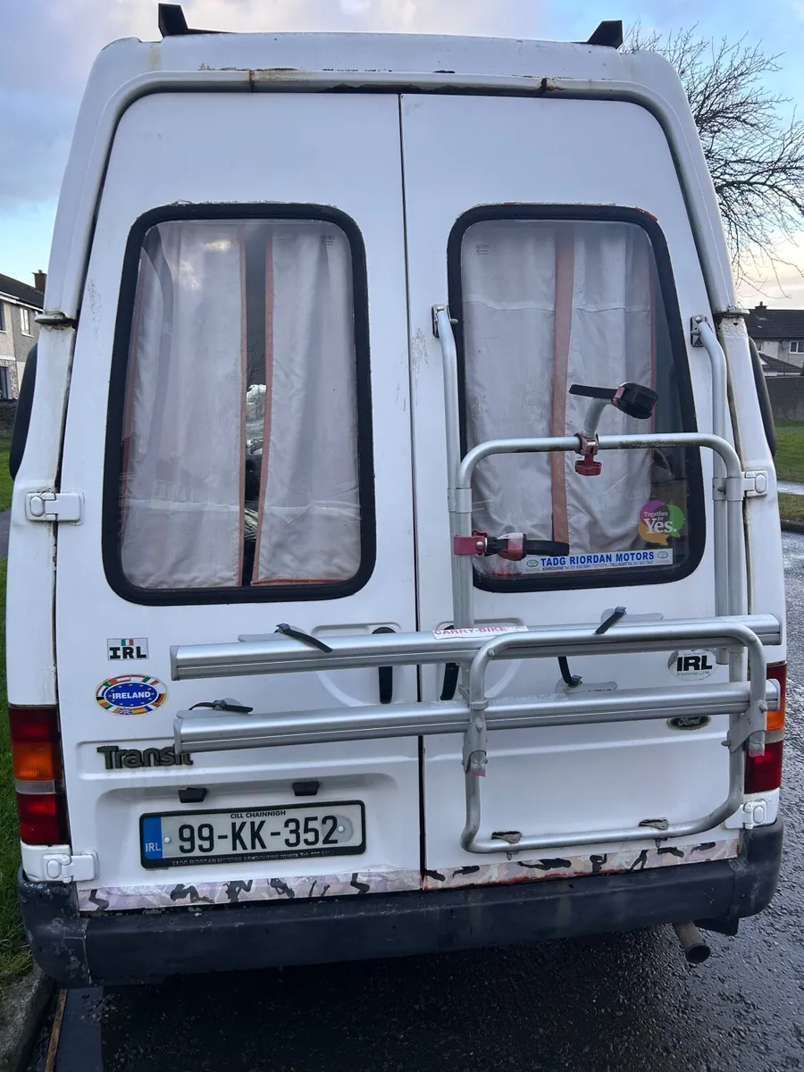 Camper van - Image 2