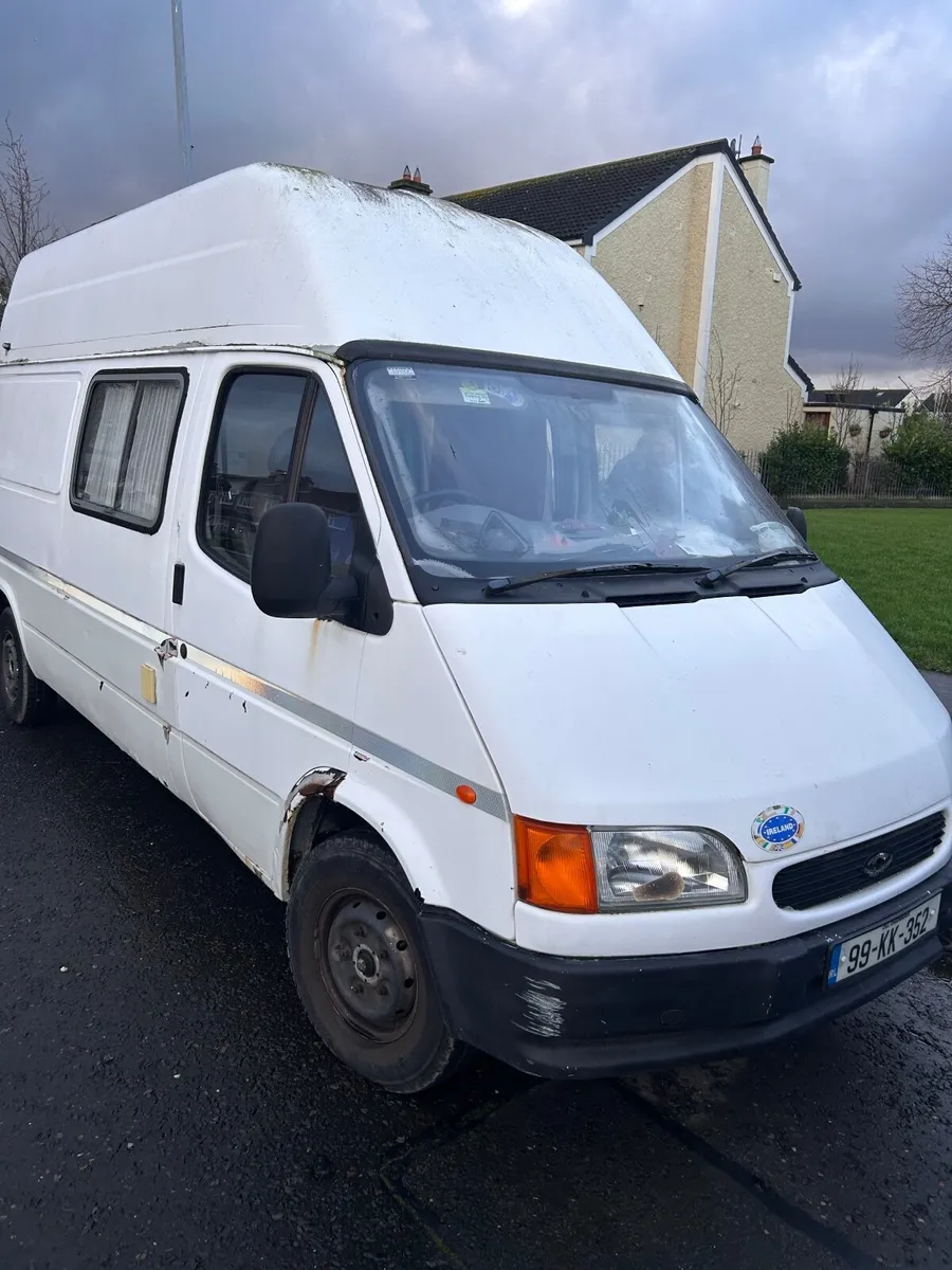 Camper van - Image 4