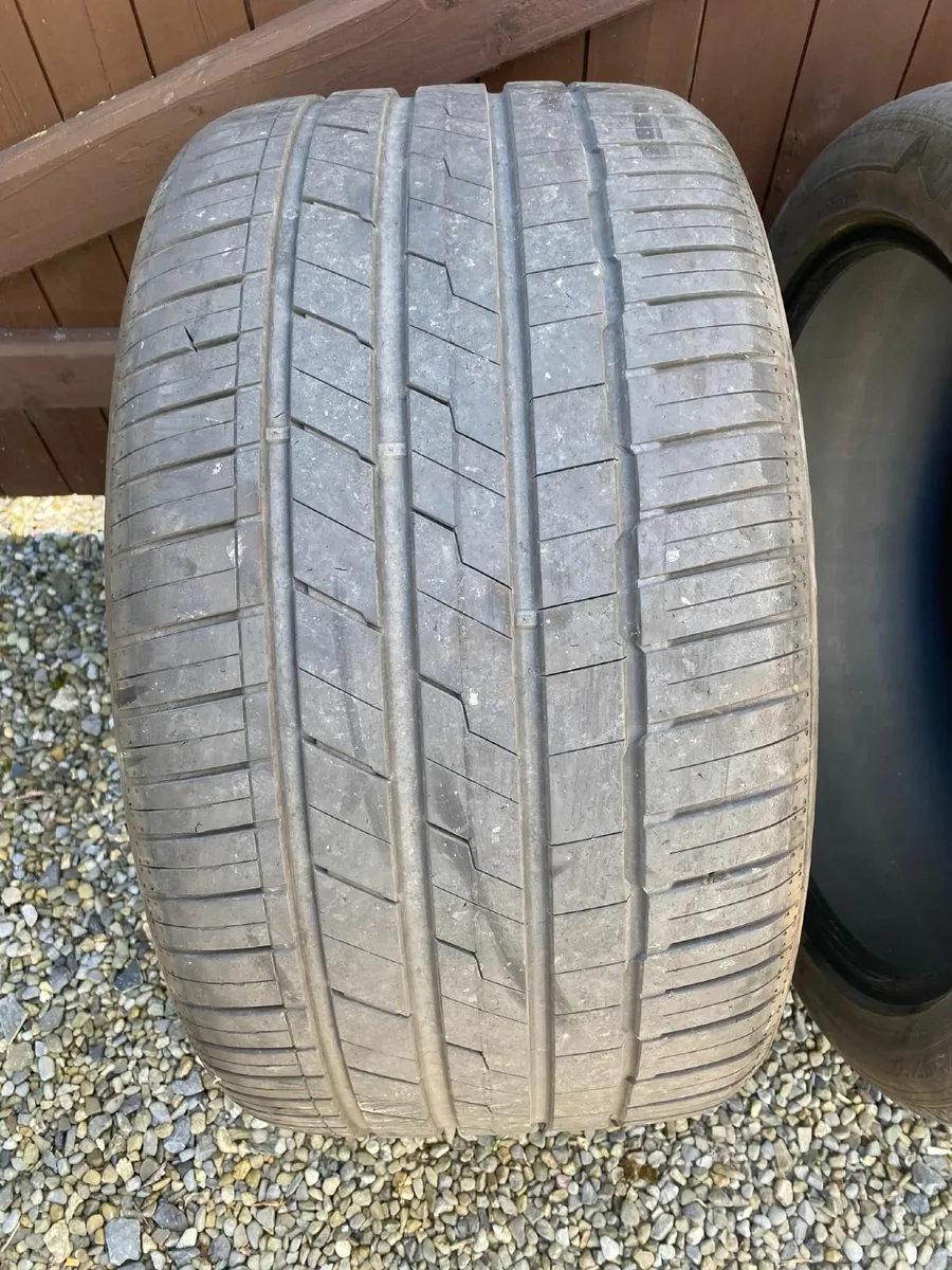 SUV Car tyres 315/35/21 Hankook High Performanc - Image 2