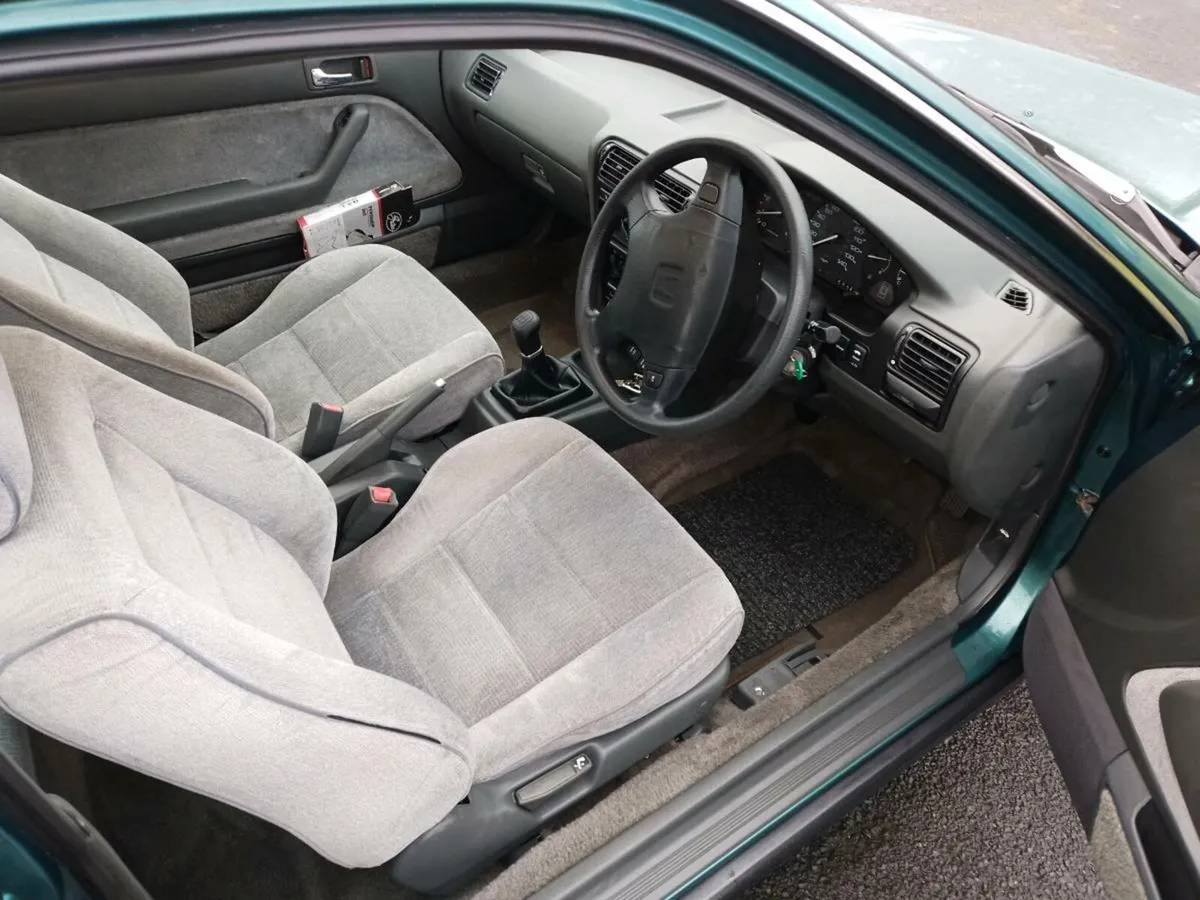 Honda  coupe manual. + Clio Si   + Merc 126. Vauxh - Image 4