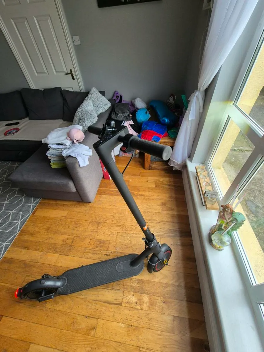 Electric scooter Xiaomi mi pro 2 - Image 2