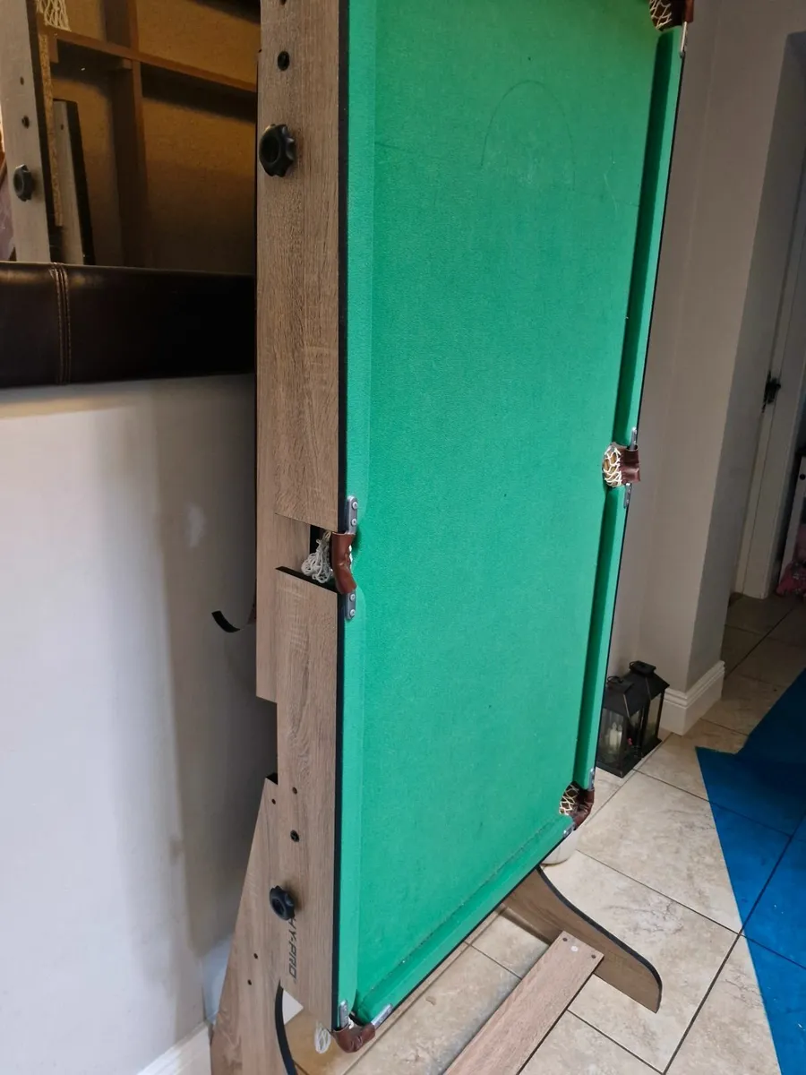 Pool table - Image 2