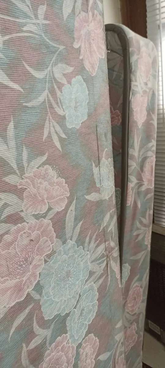 Double Bed. ,4Ft 6in - Image 1