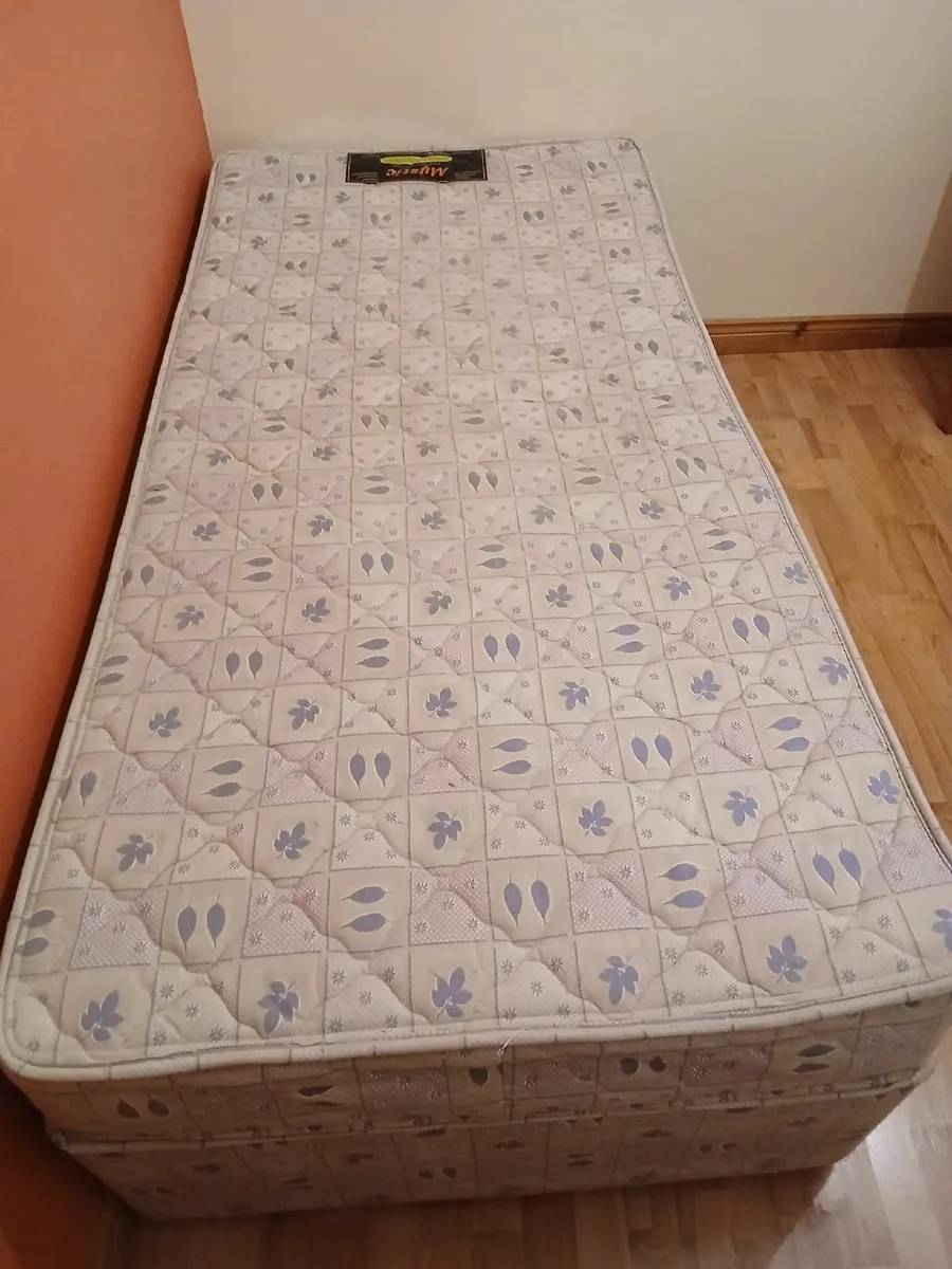 Single Bed - Image 2