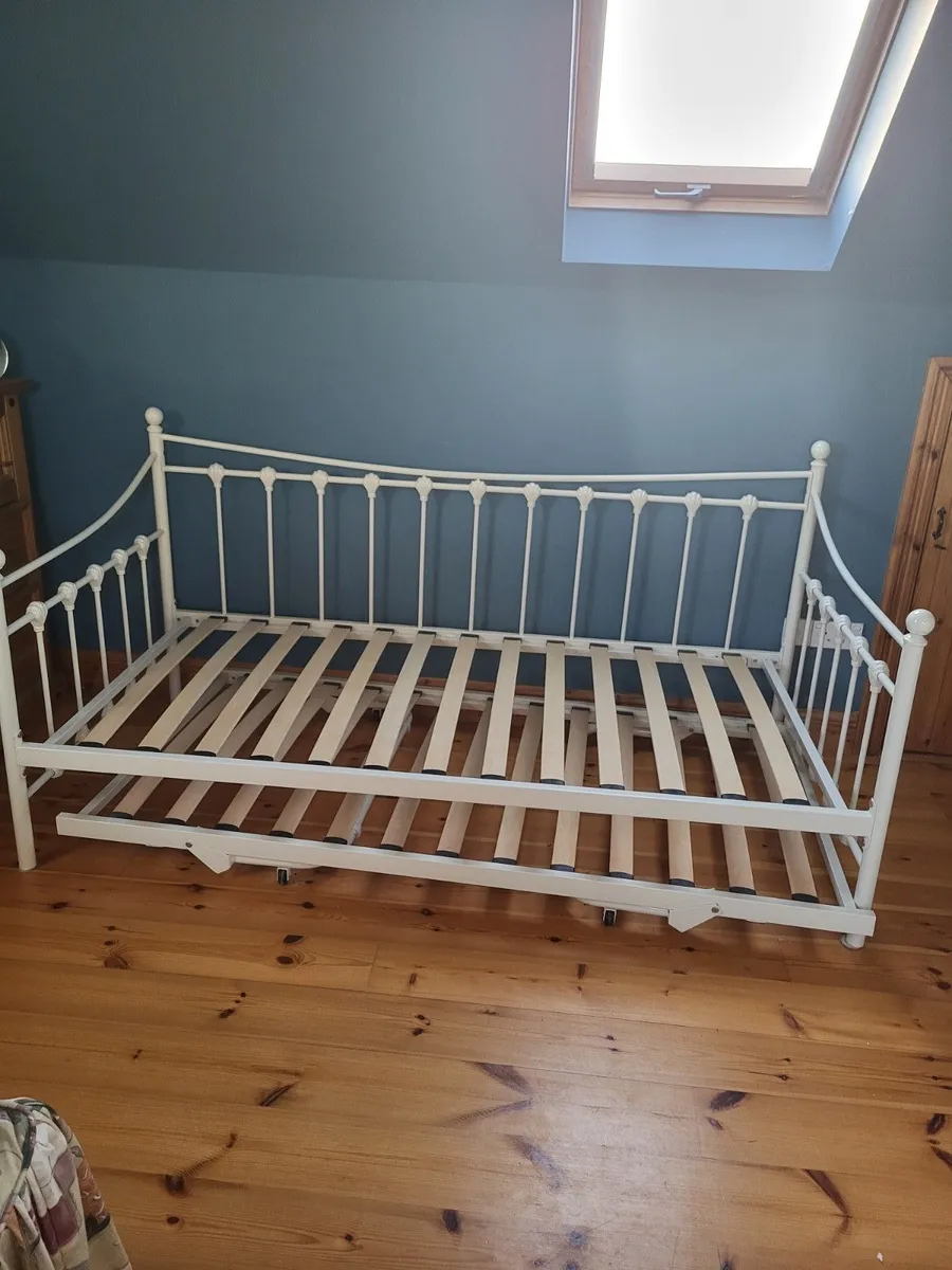 Sofa bed frame - Image 1