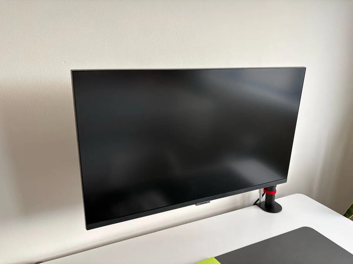 Samsung S27A800UNP 27’’ 4K - Image 1