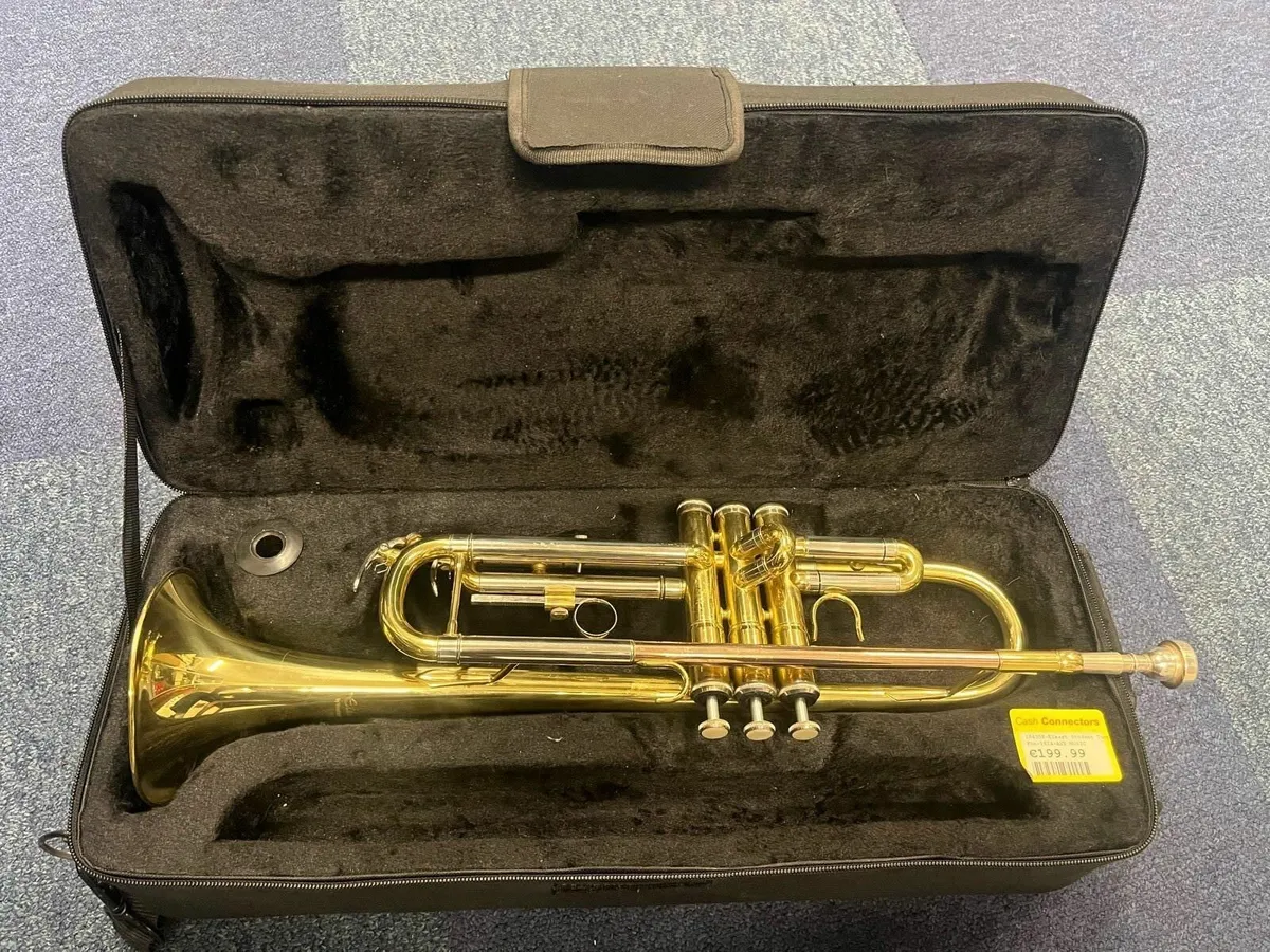 Elkhart 100TR Student Trumpet With Case - Image 3