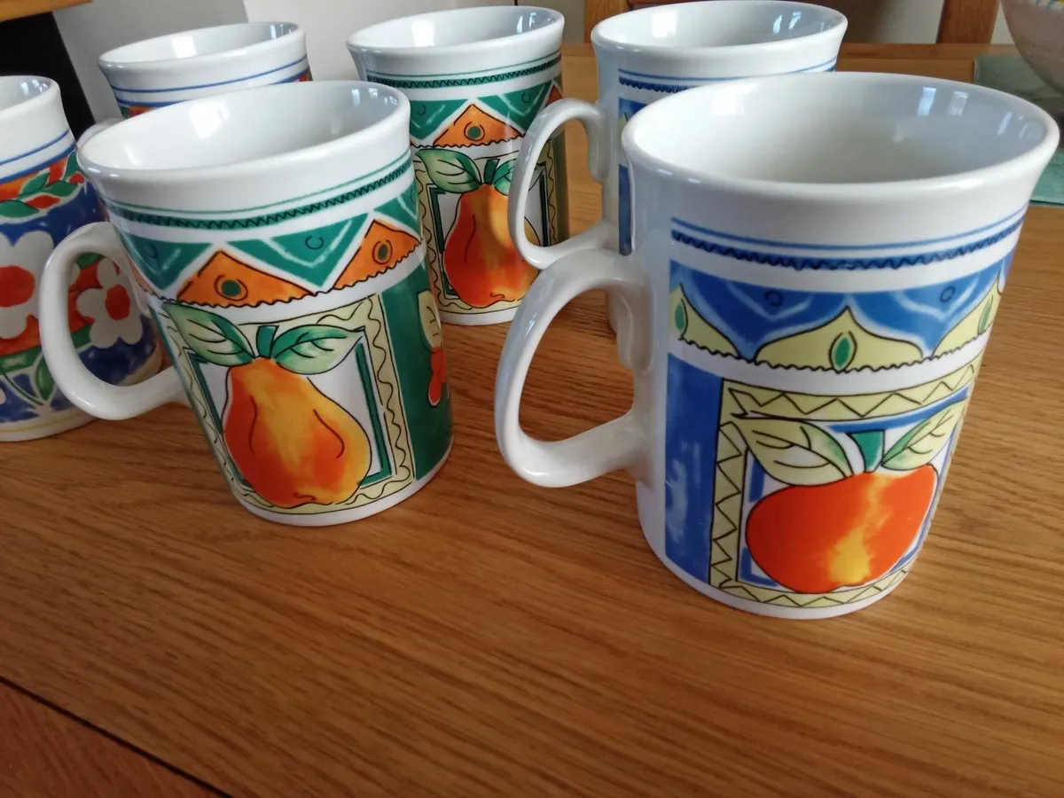 6 Rayware Brand Designed Mugs. - Image 3