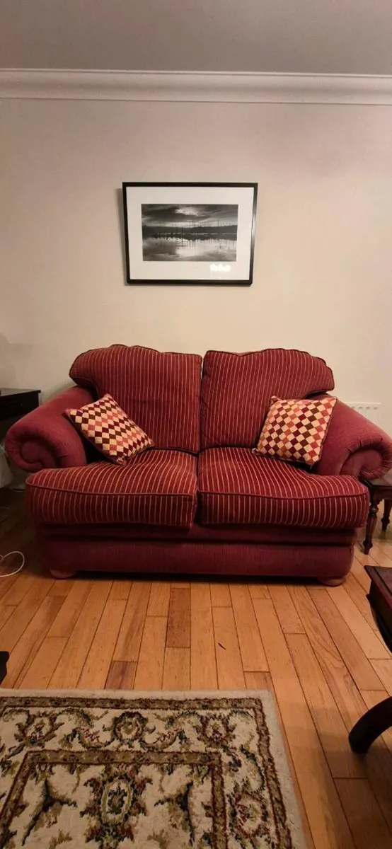 Suite of furniture - Image 1