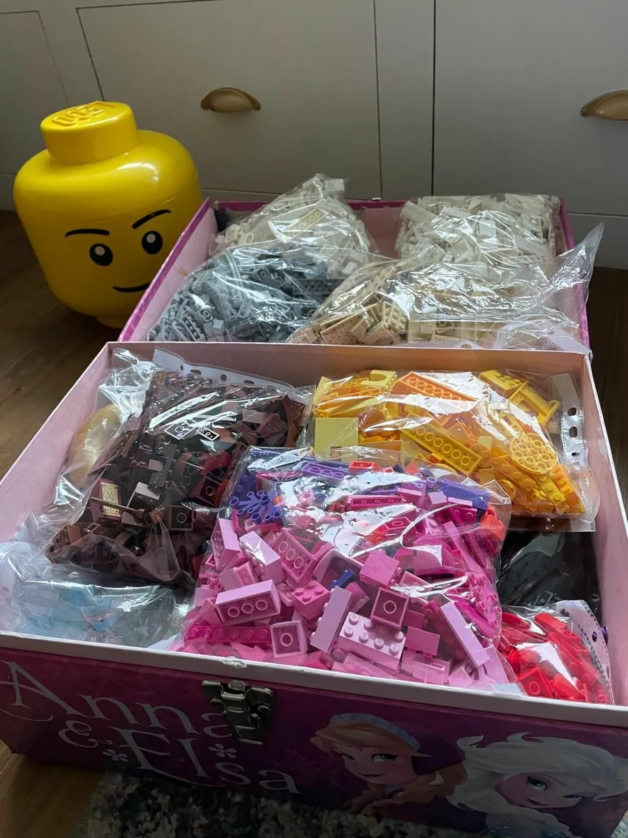 Lego bundle - Image 1