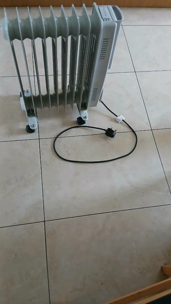 Oil filled radiator - Image 1