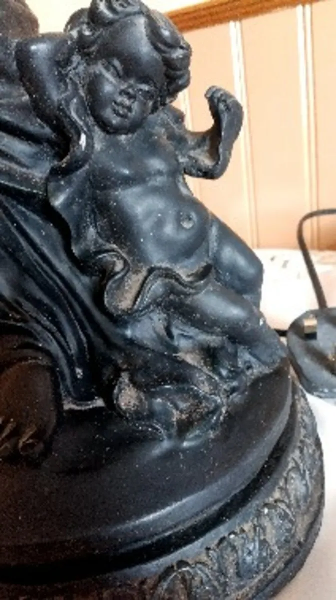 Heavy Art Deco Lamp - Image 2