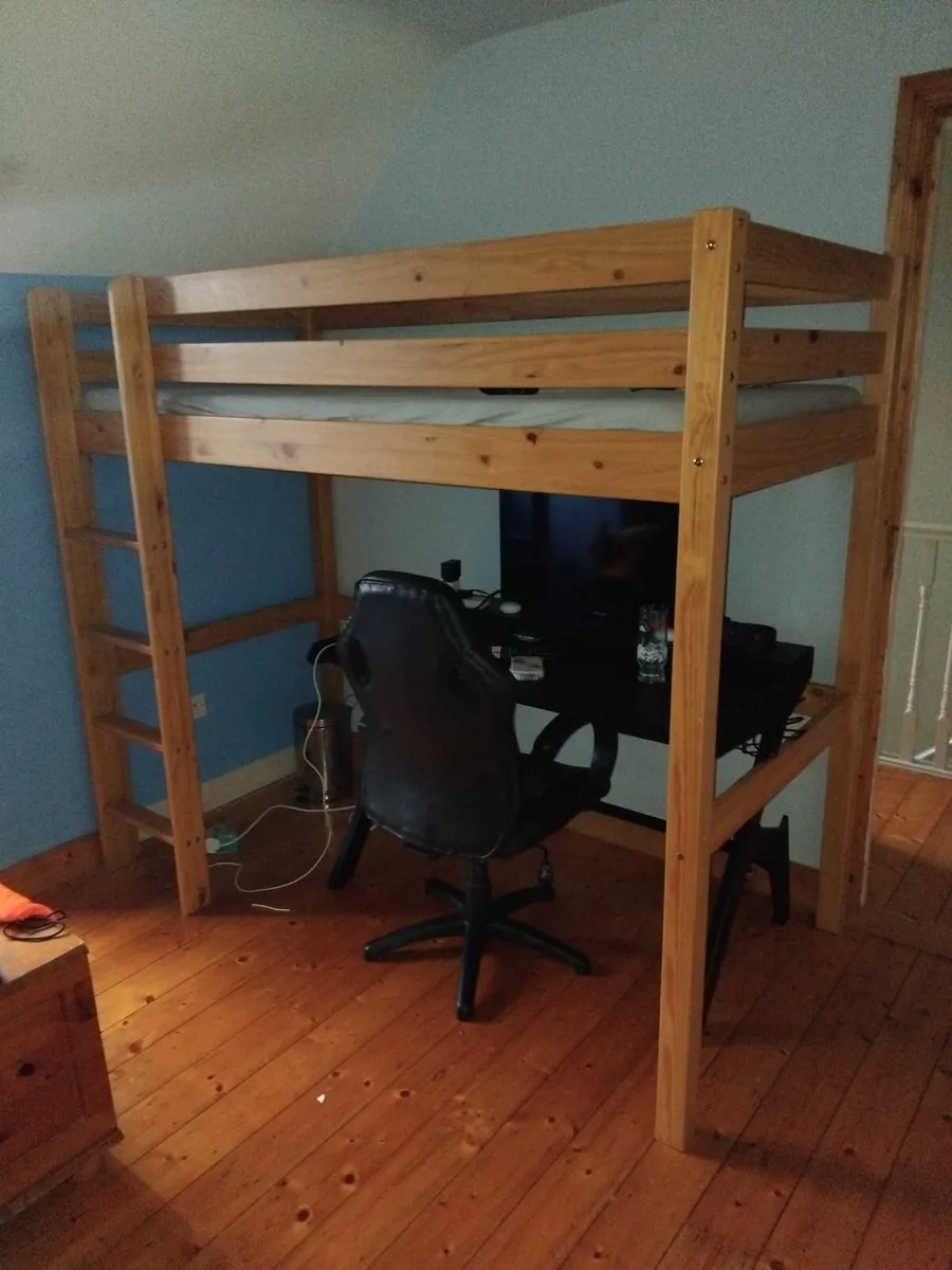 Loft bed - Image 2