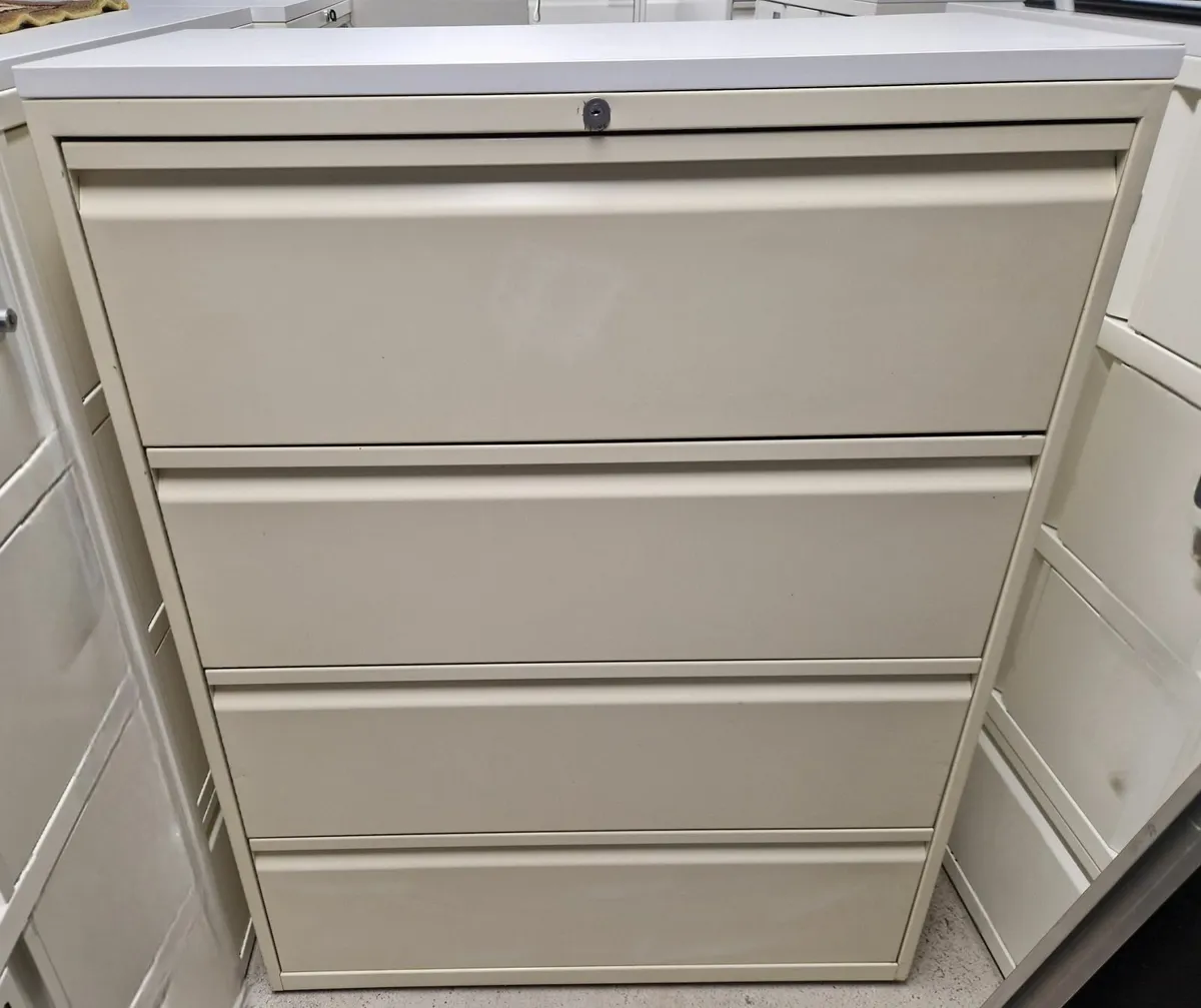 Storage Press with Lock - Image 1