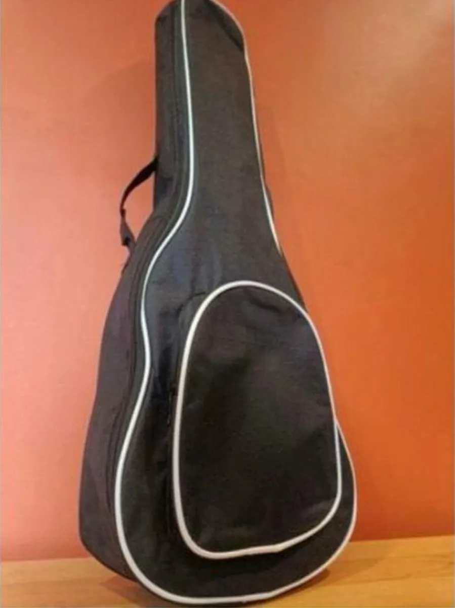 Concert Ukulele + Beginners course + Accessories - Image 2