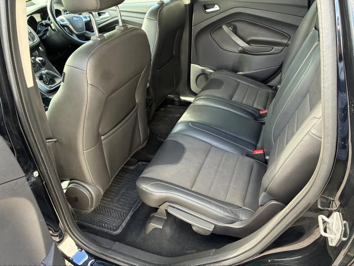 Ford Kuga 2016 - Image 4