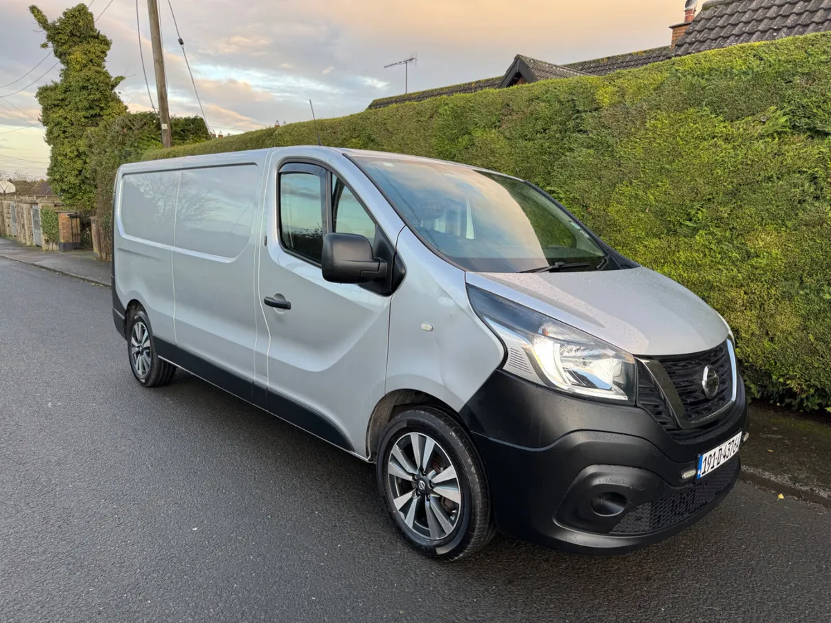 Nissan NV300 LOW MILEAGE AIRCON - Image 1