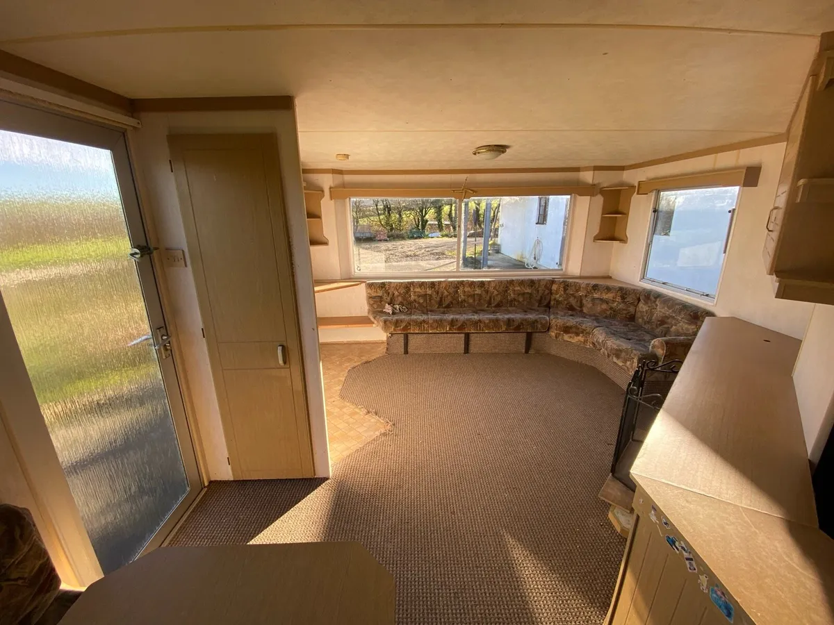 Mobile home 35’ x 12’ - Image 3