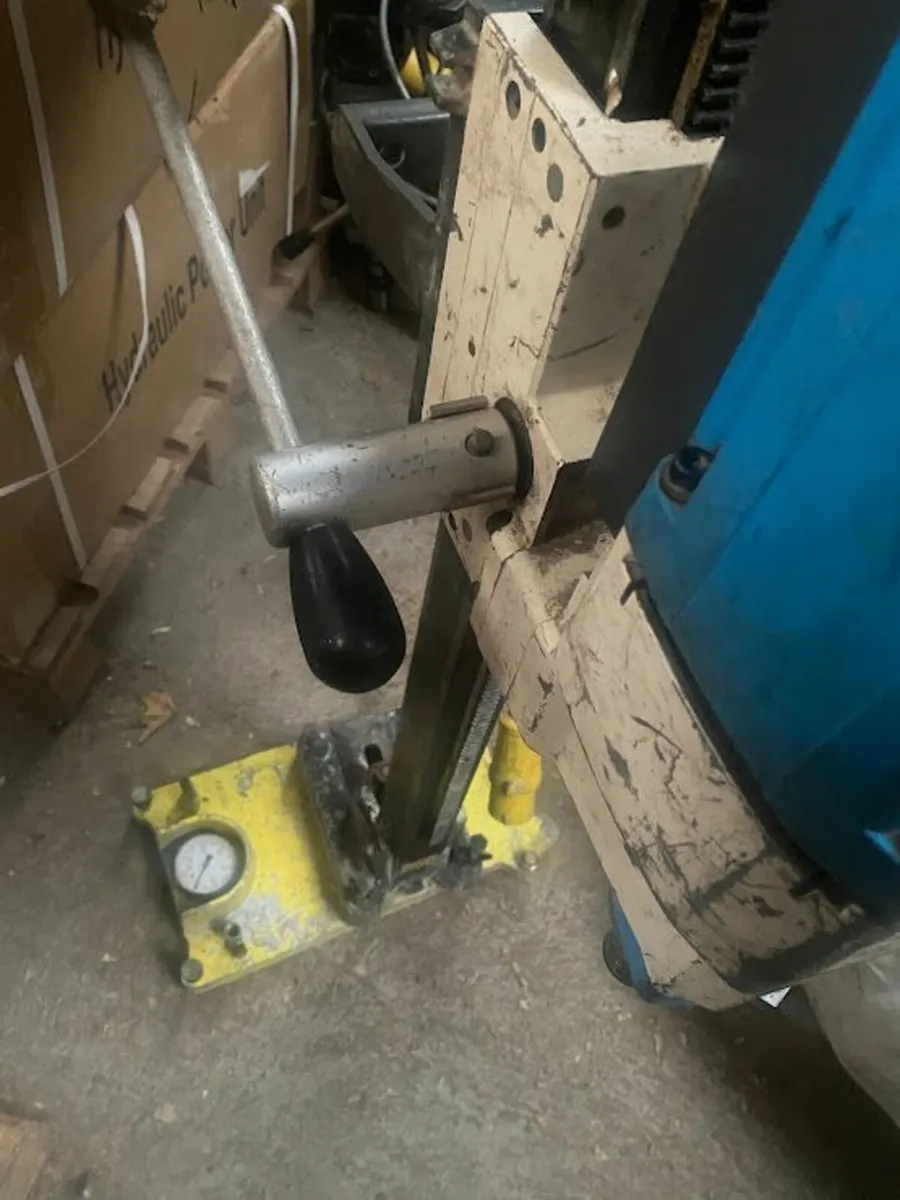Core Drill and Rig - Image 2