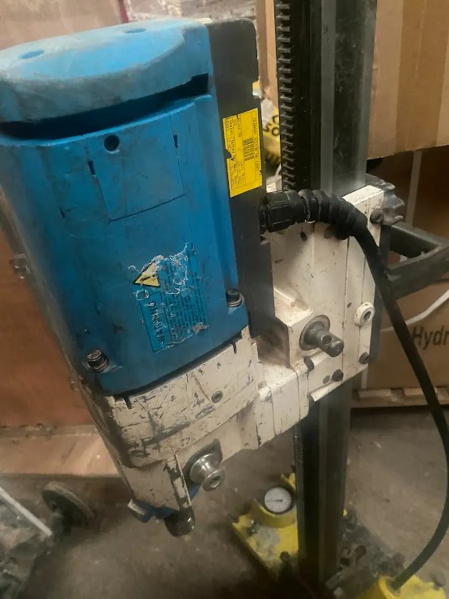 Core Drill and Rig - Image 3
