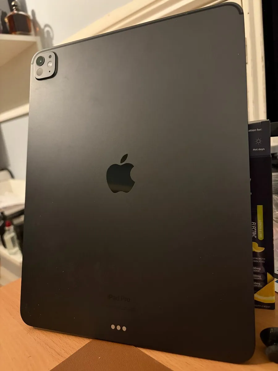 iPad Pro 13 inch M4 - Image 2