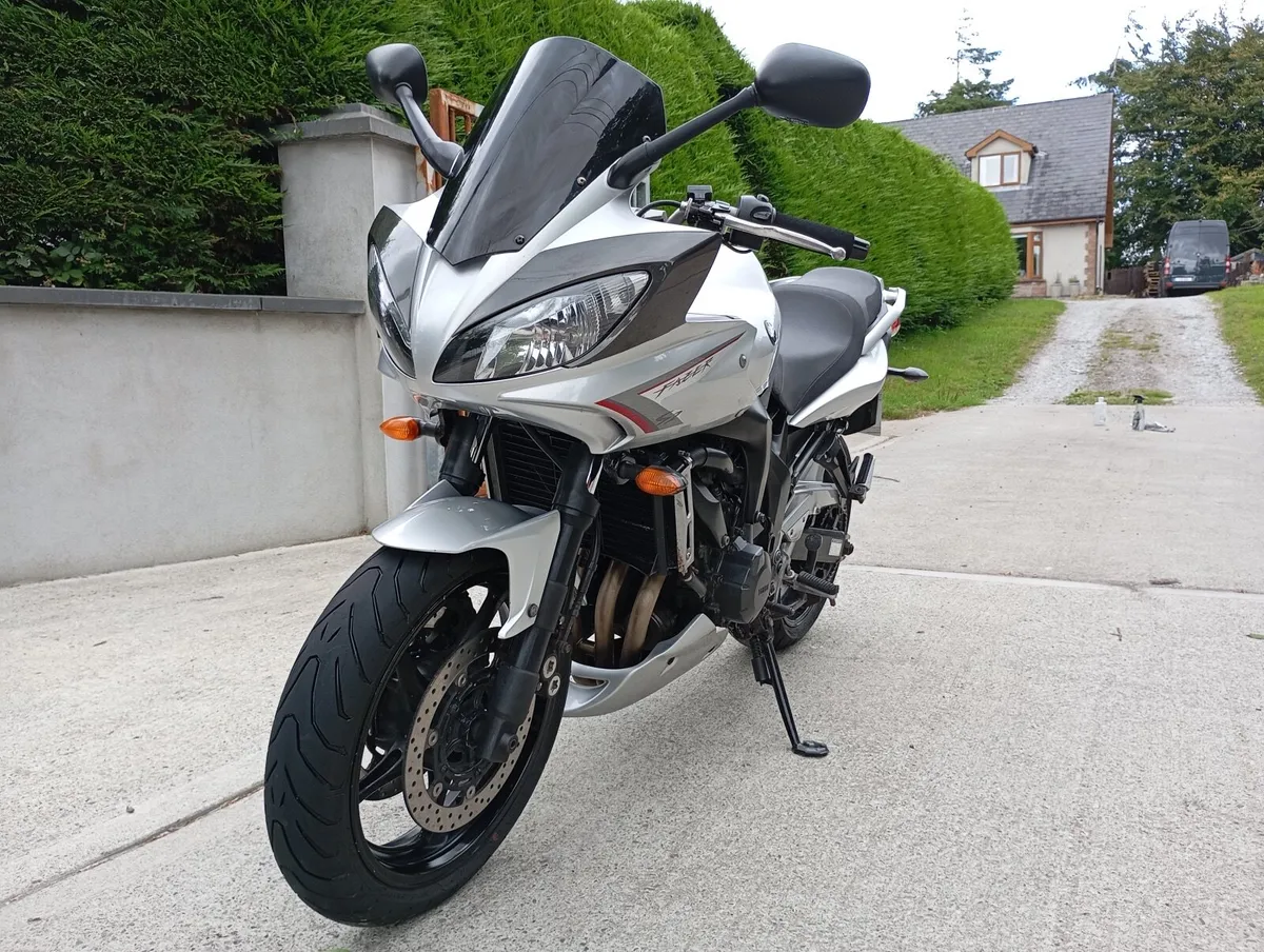 YAMAHA FZ6 Fazer - Image 2