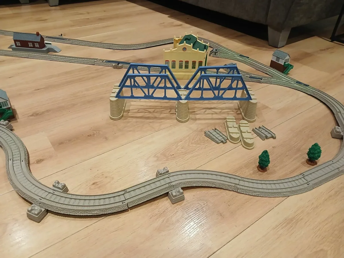 Thomas the tank engine train track - Image 2