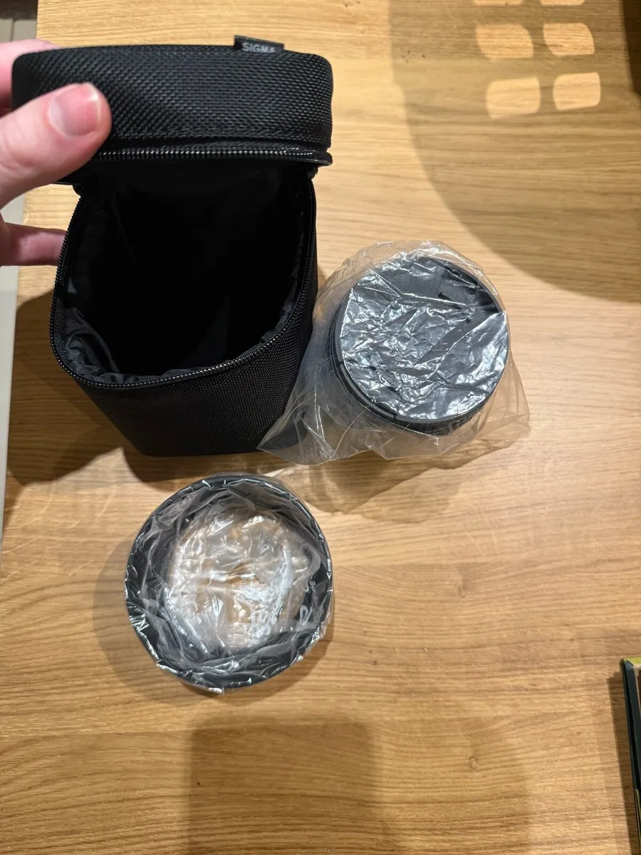 Sigma 85mm F1.4 DG DN Art for Sony E (like new) - Image 3
