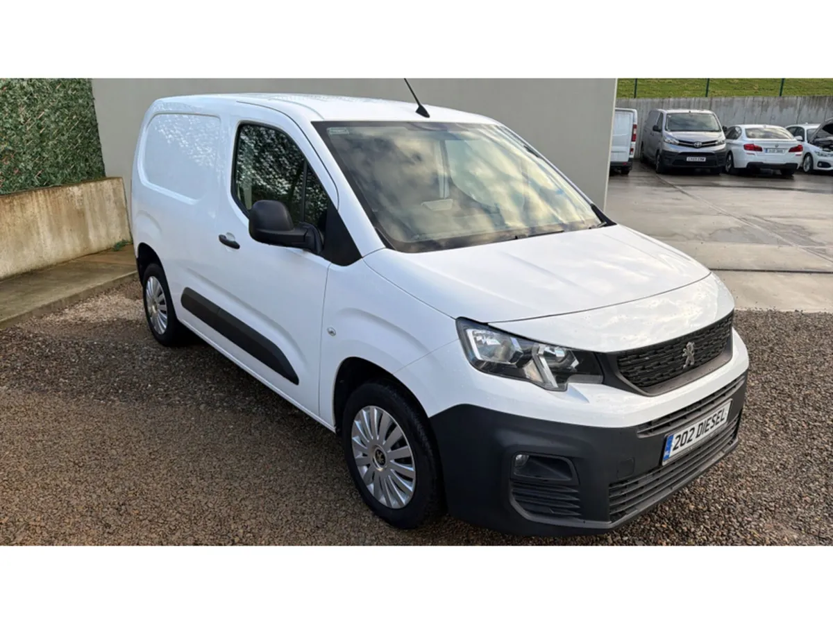 Peugeot Partner PROFESSIONAL L1 B BLUEHDI - Image 1