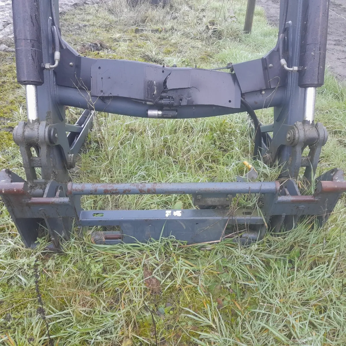 Tractor loader - Image 3