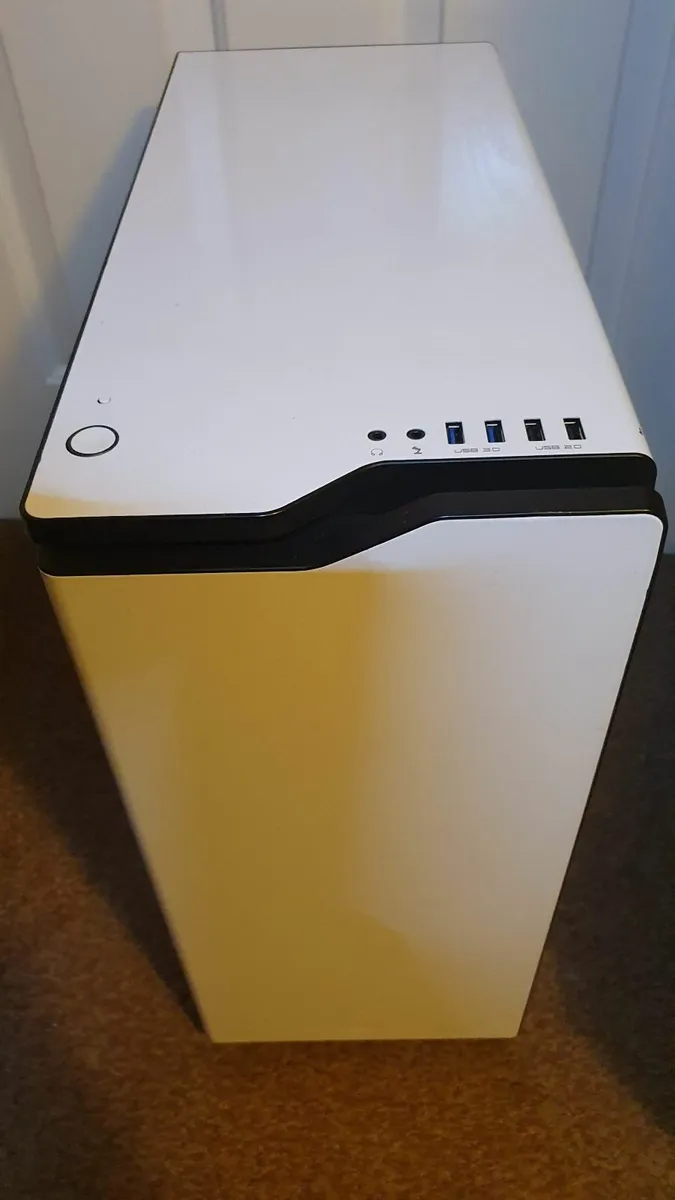 NZXT H440 Mid tower PC Case - Image 2
