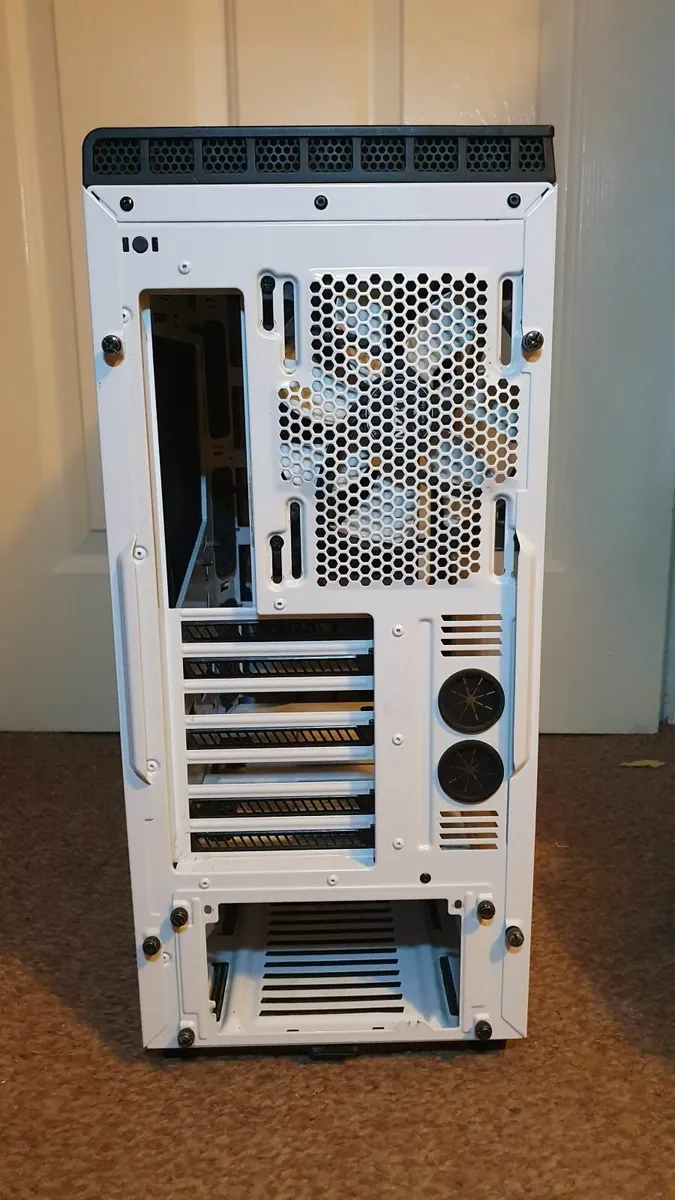 NZXT H440 Mid tower PC Case - Image 3
