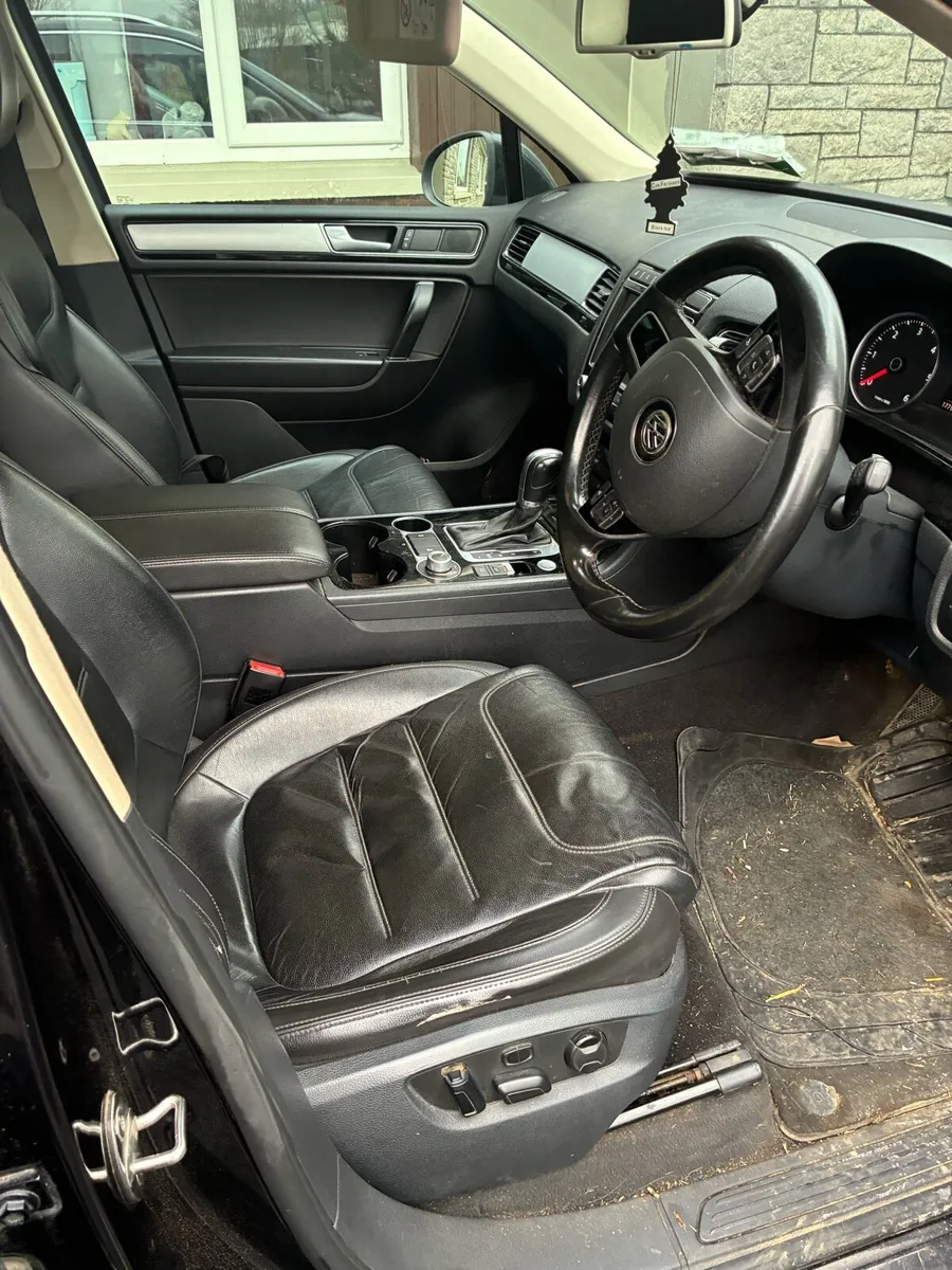 Volkswagen Touareg - Image 2