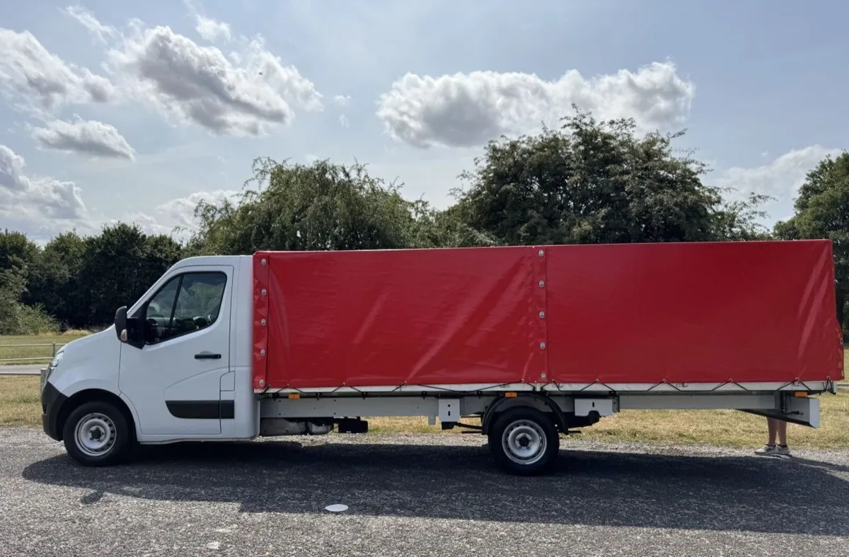 2021 Nissan NV400 Dropside Van - Image 1