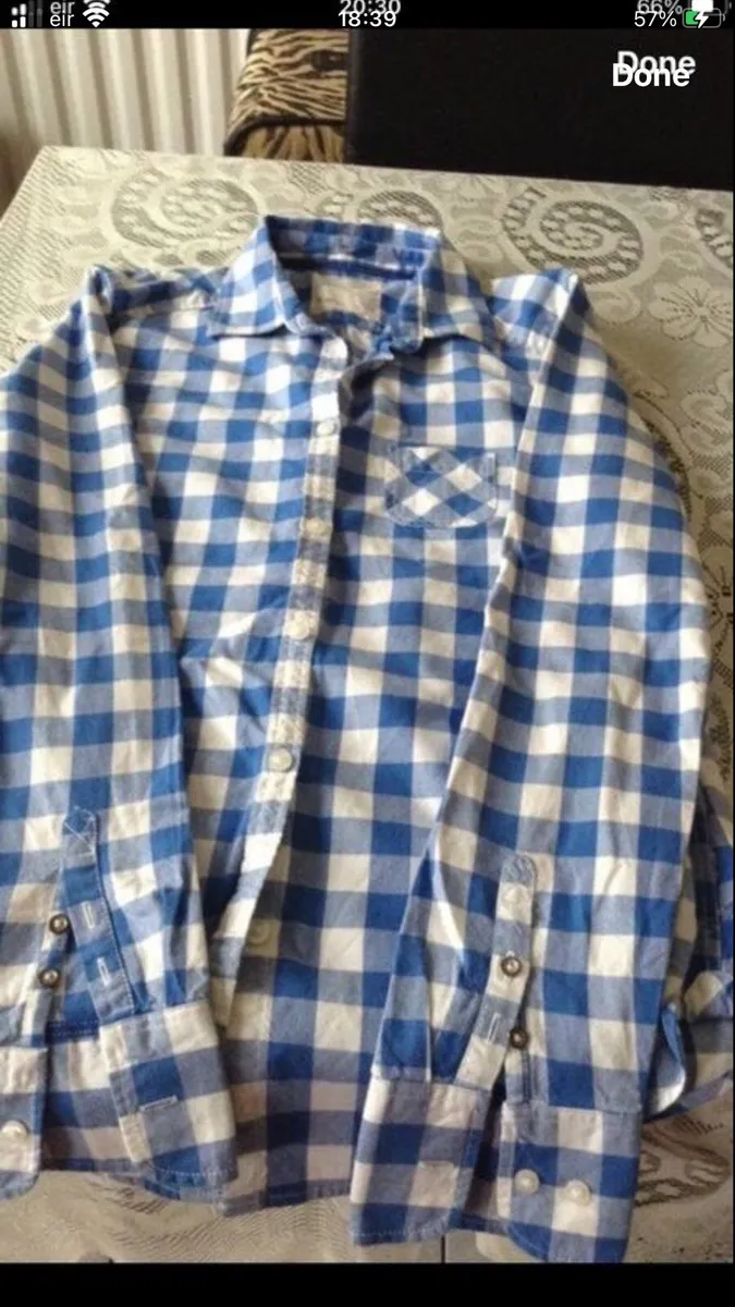 Ladies American eagle shirt size 8 €10 - Image 4