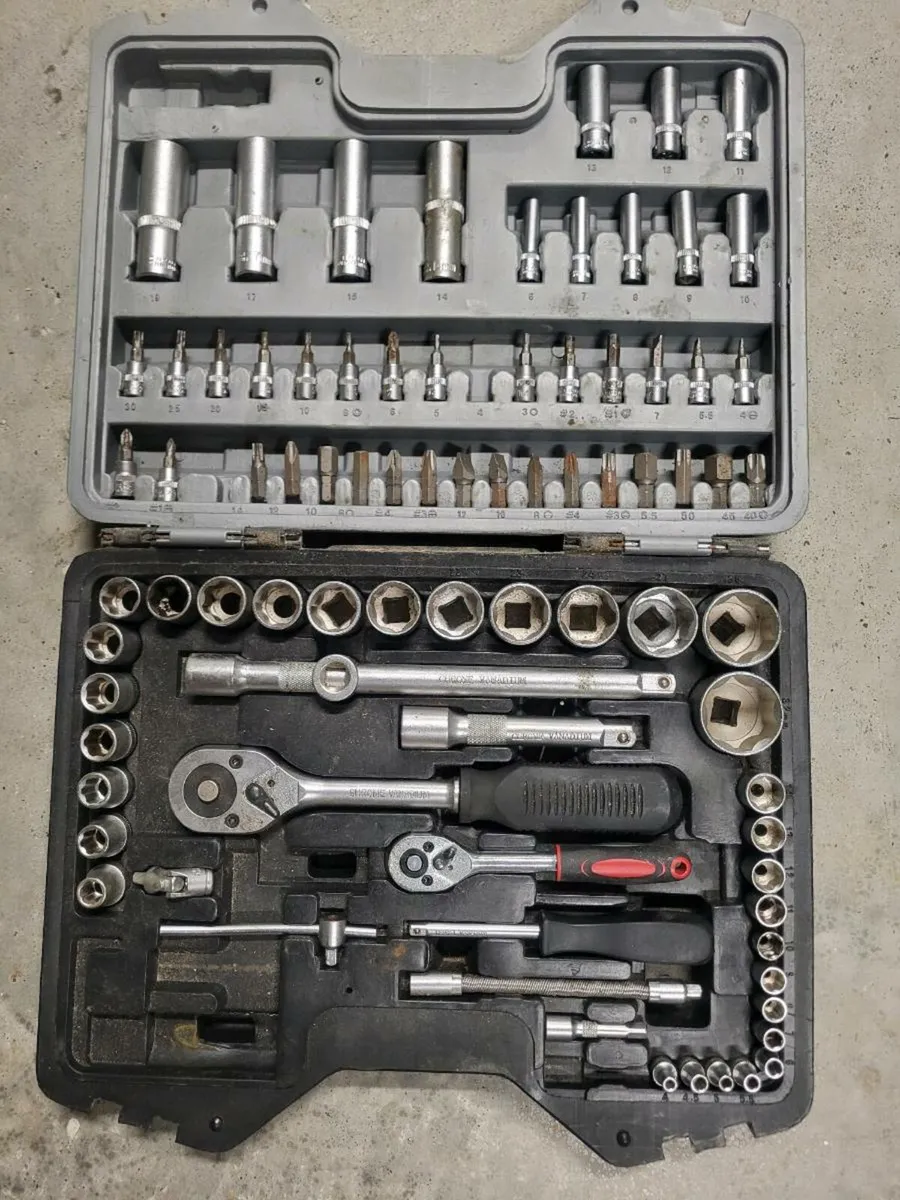 Socket set