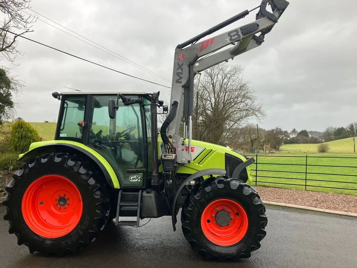 2012 CLAAS 4WD with LOADER - Image 2