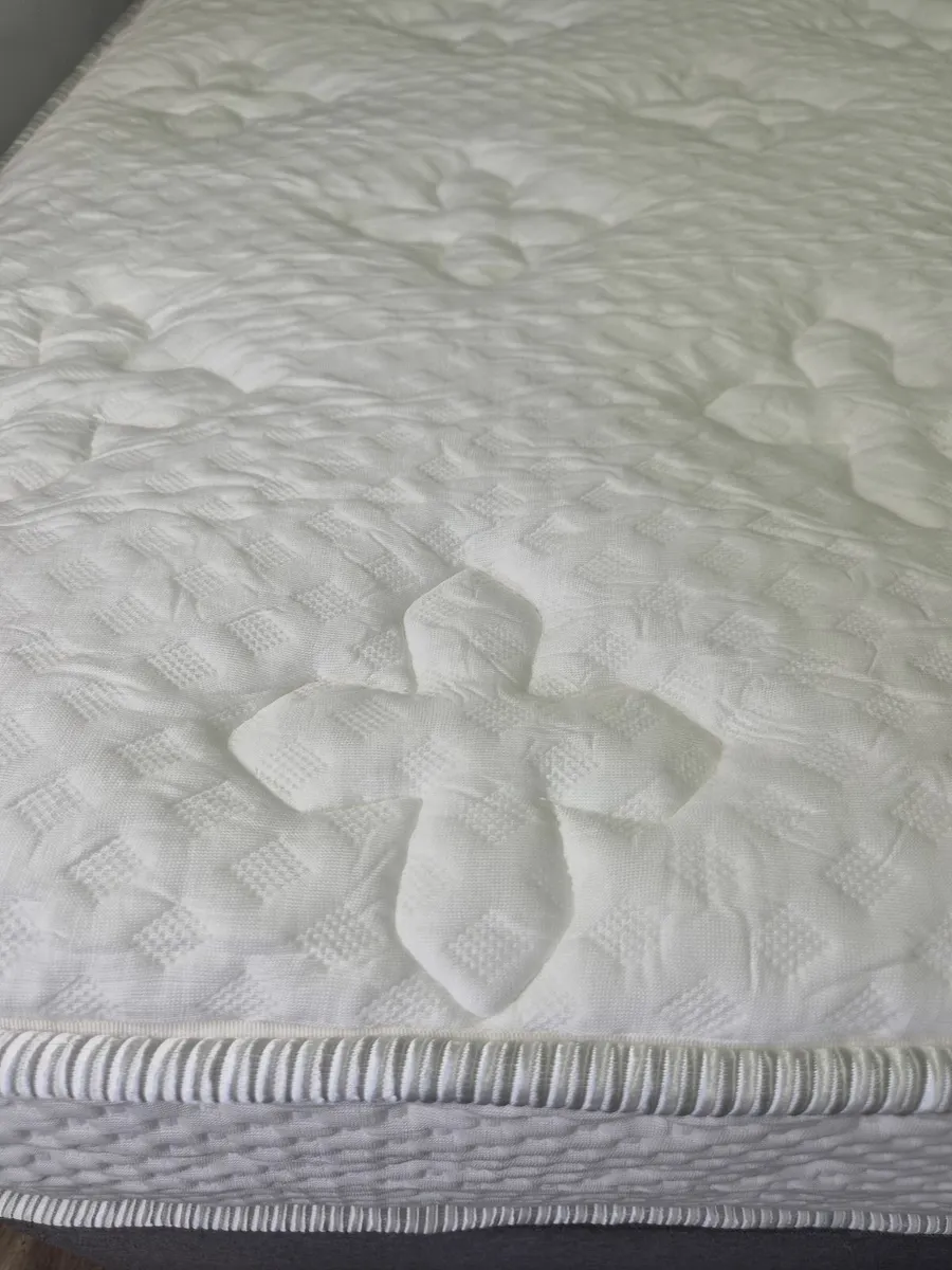 Pearl Luxury  1000 pocket sprung mattress 50% off - Image 4